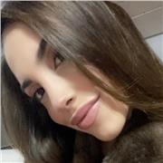 Profesora de diferentes materias para alumnos de Infantil y Primaria.